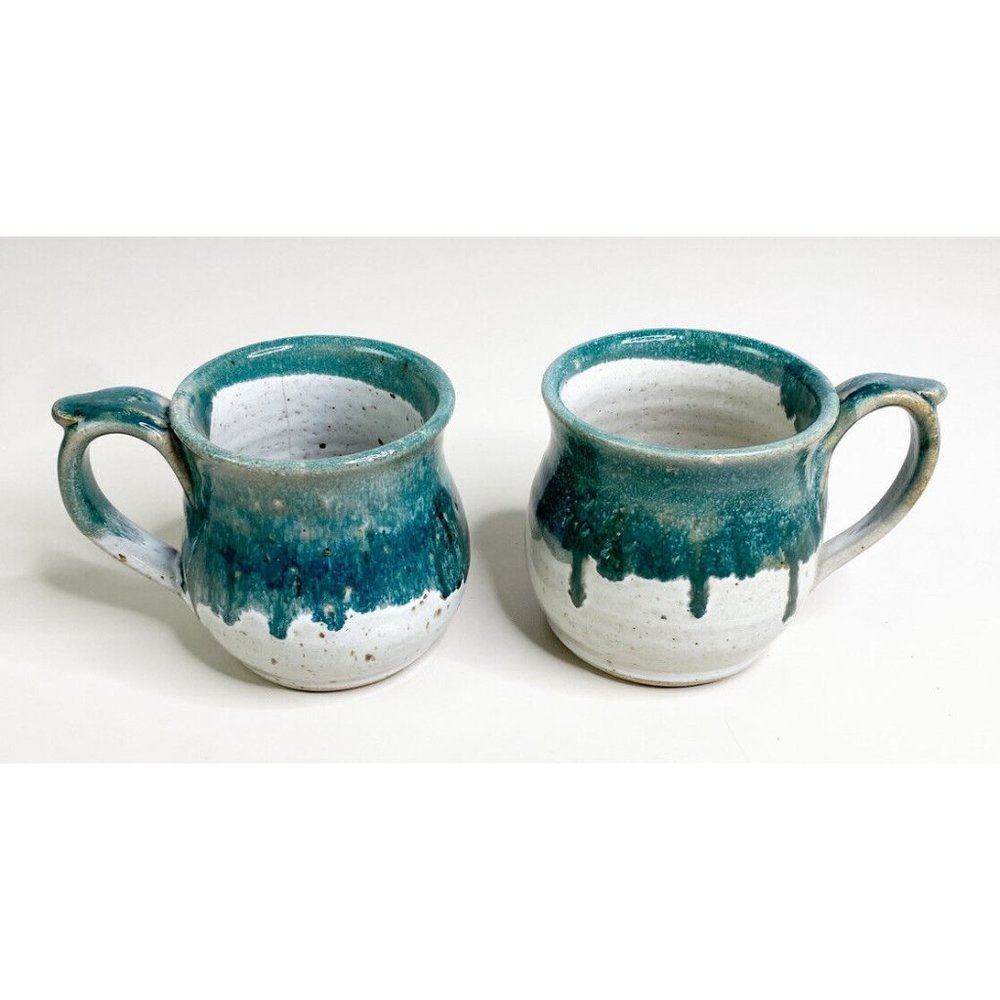 VTG Studio Potter Drip Glaze Green Artist: Gayle (Lot Of 2) Coffee Mugs Pair GUC